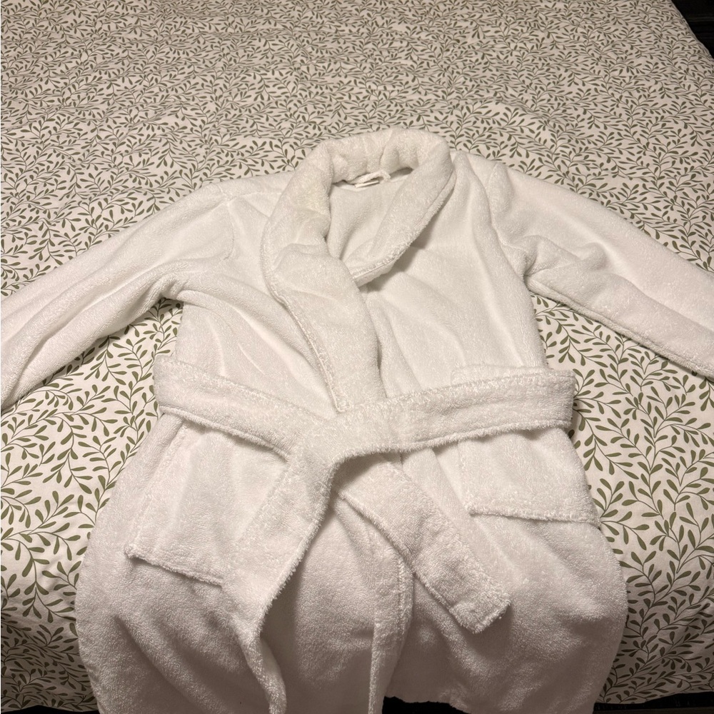 Threshold Soft White Terry Cloth Robe